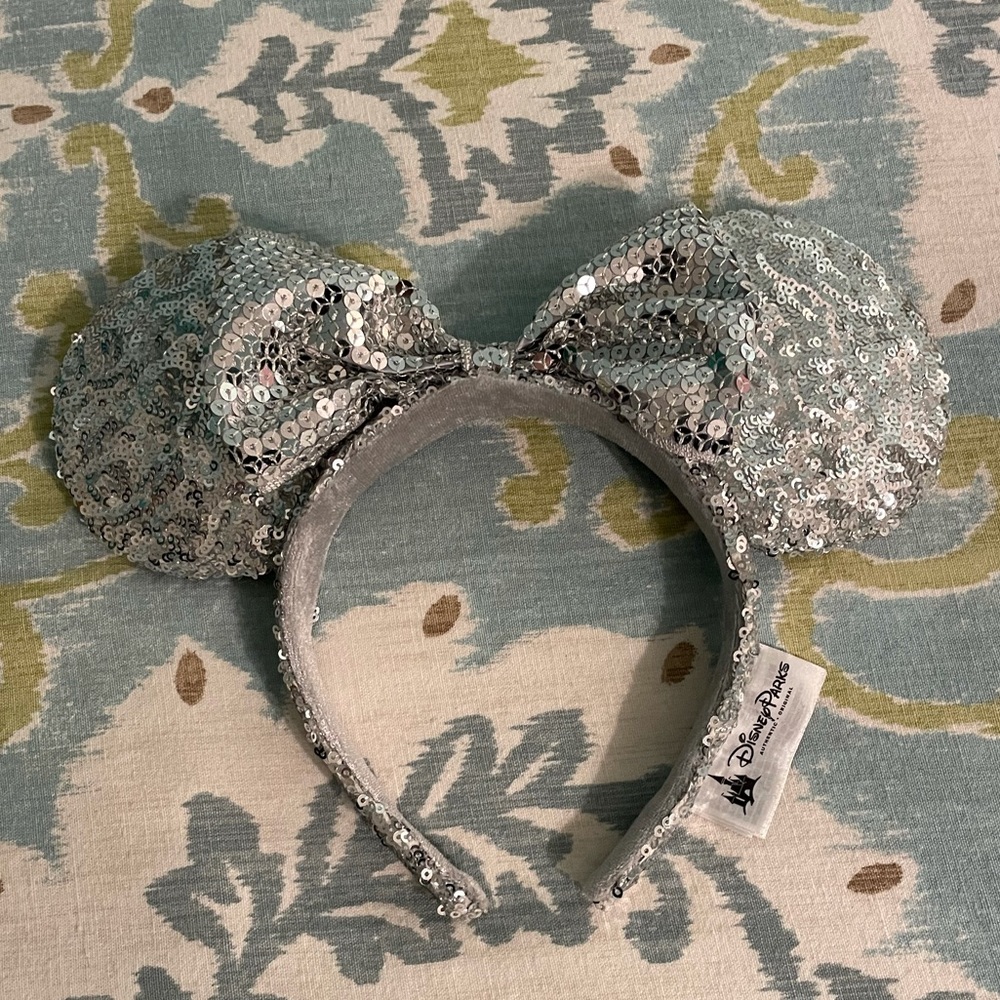 Disney Parks Minnie Mickey Silver Sequined Ears